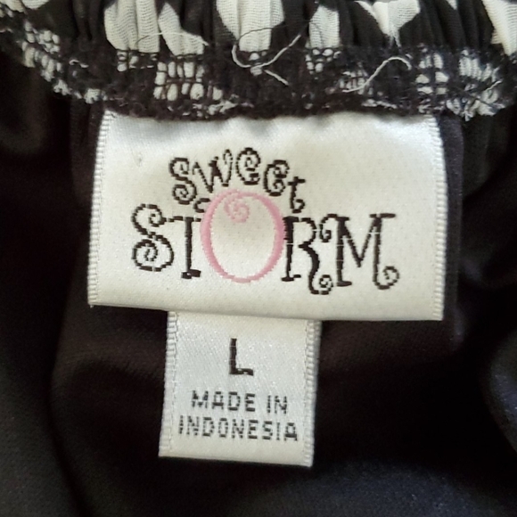 HI-LOW FLOWY SPAGHETTI STRAP DRESS BY SWEET STORM - Picture 6 of 7